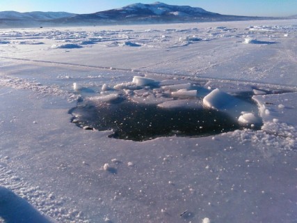 Иномарка ушла под воду вместе с пассажиром в магаданской бухте Гертнера в Магадане &laquo; автомагадан