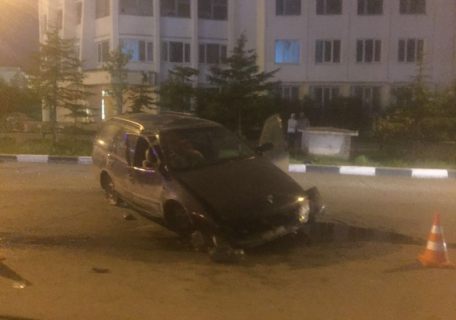 Магаданские спасатели оказали помощь пострадавшим в ДТП в Магадане &laquo; автомагадан
