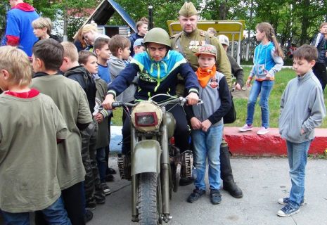 В оздоровительном лагере «Снежный» проведена акция «Мотоазбука» в Магадане &laquo; автомагадан