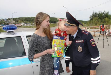 На посту ГИБДД проведена акция «Общественный совет – за безопасность дорожного движения» в Магадане &laquo; автомагадан