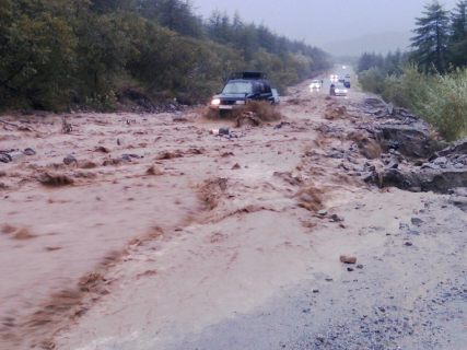 Паводок уничтожил единственную дорогу между Магаданом и Олой в Магадане &laquo; автомагадан