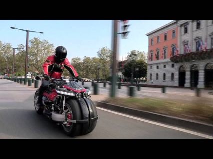 Четырехколесный мотоцикл «Lazareth LM847» с двигателем V8 в Магадане &laquo; автомагадан