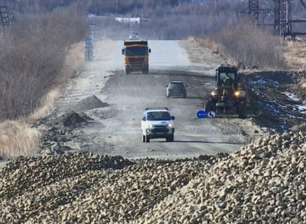 Новое дорожное покрытие от Солнечного до 13-го километра в Магадане &laquo; автомагадан